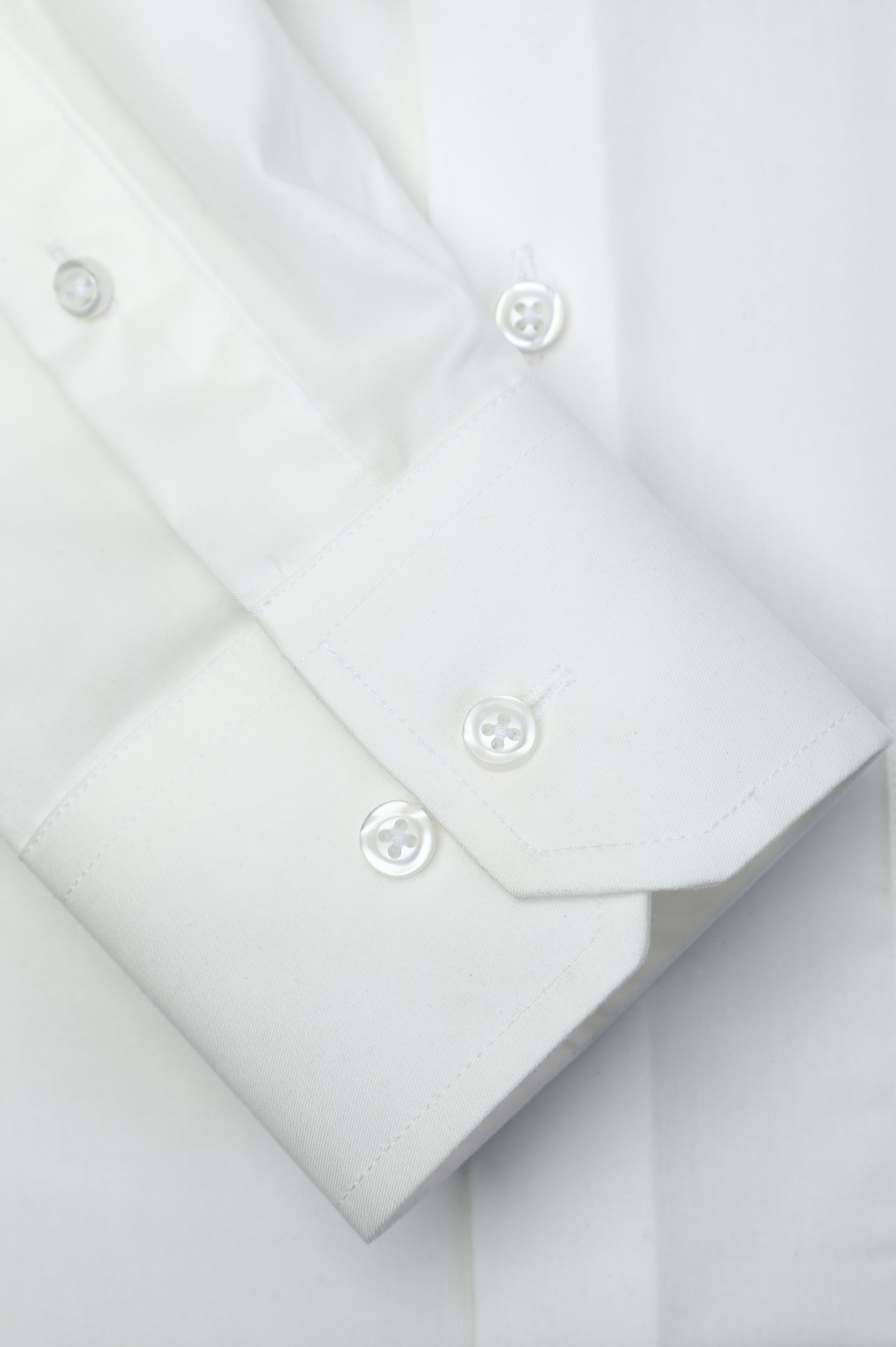 Off White Plain Formal Shirt - Image 3