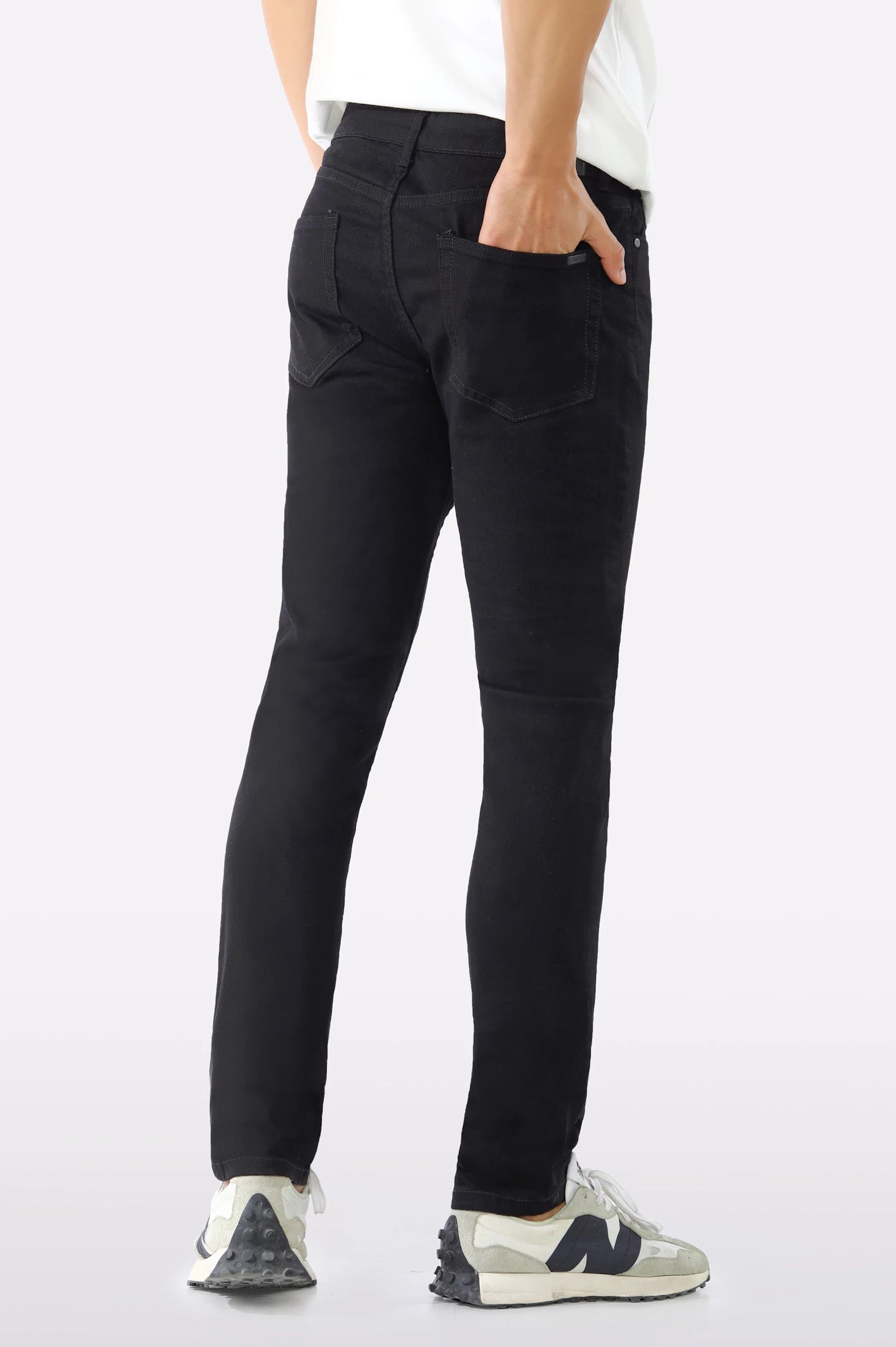Black Slim Fit Jeans - Image 3