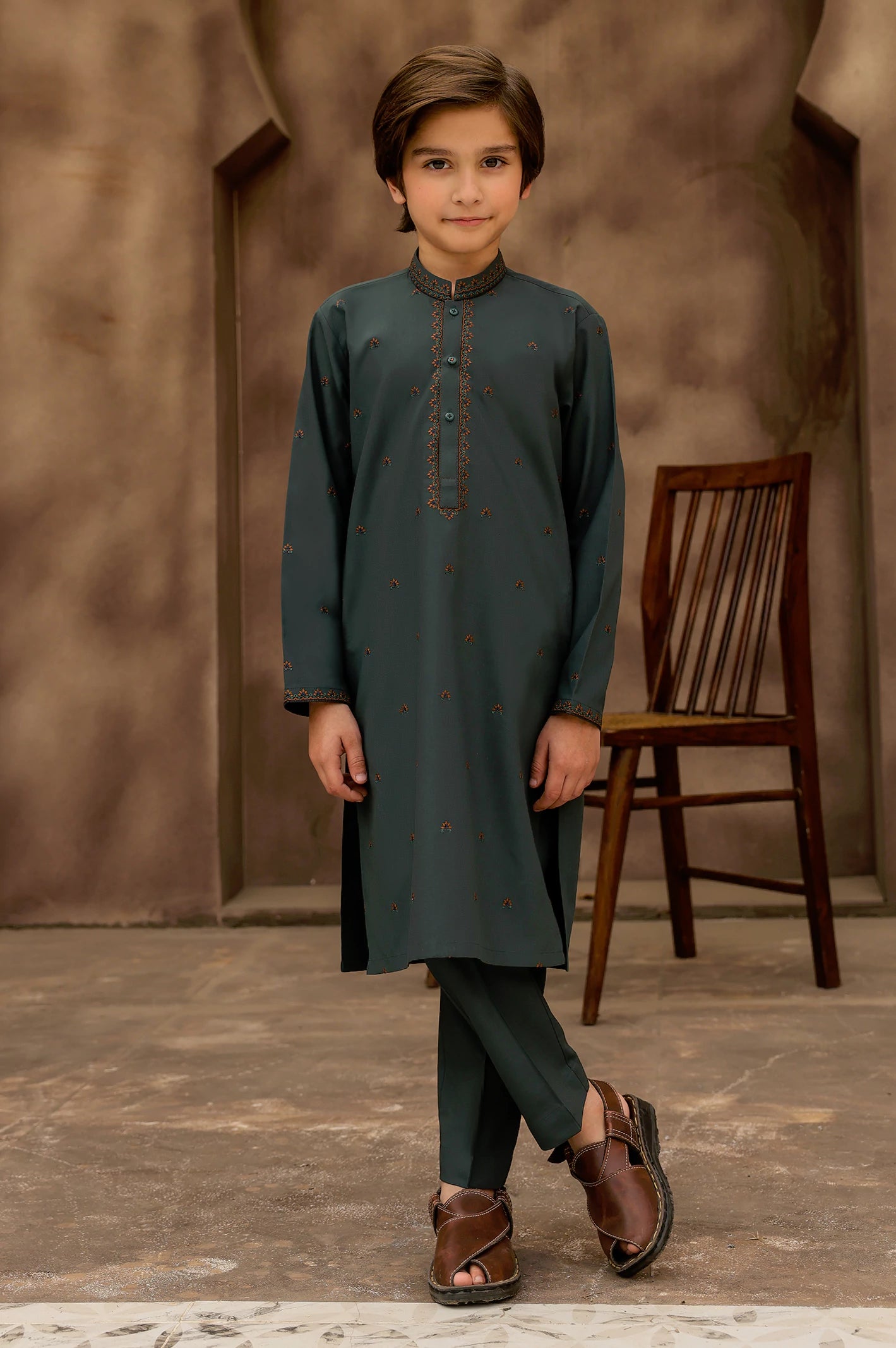 Dark Green Boys Kurta Pajama With Embroidery - Image 3
