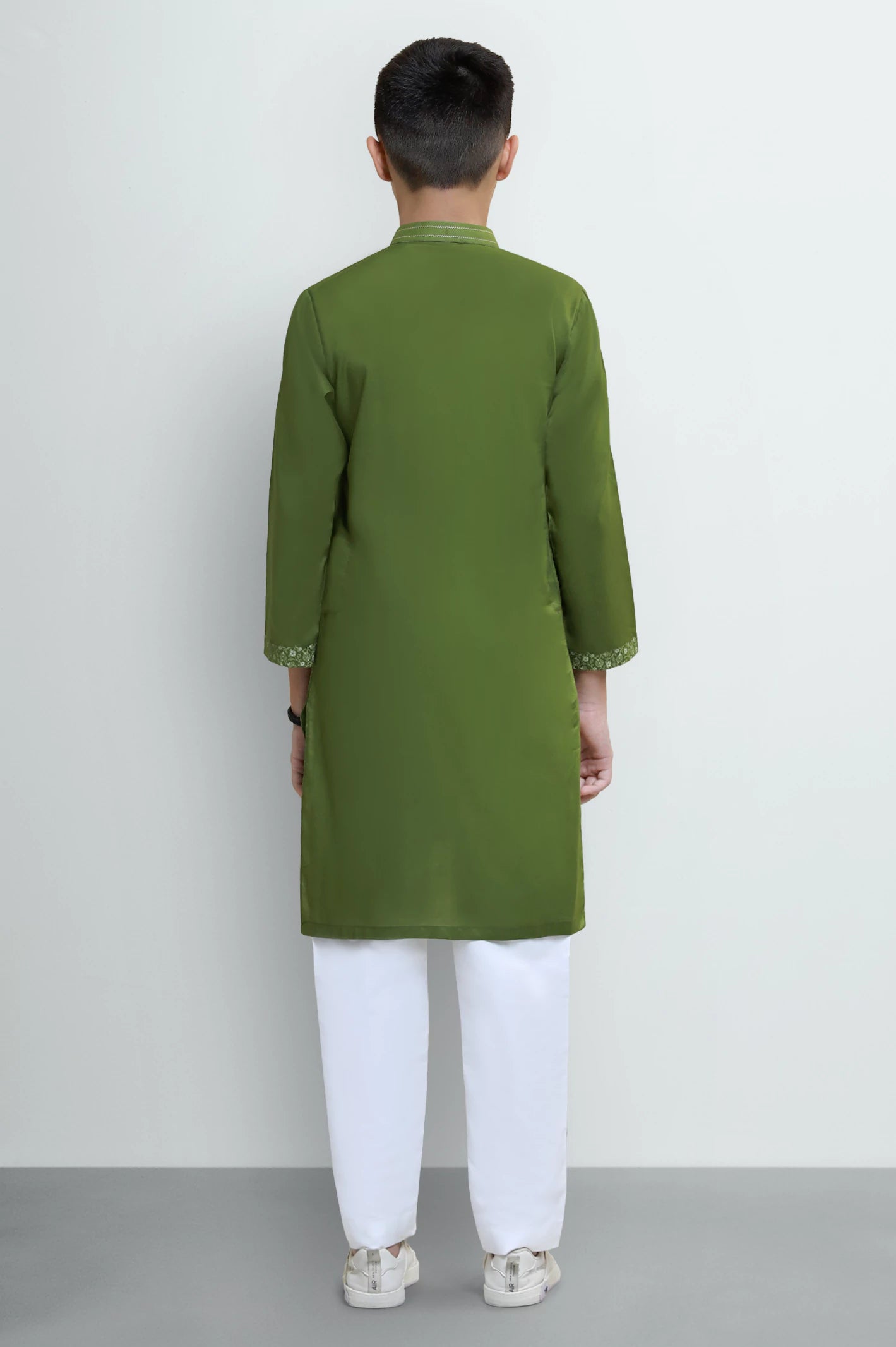 Green Boys Screen Printed Kurta Pajama - Image 3