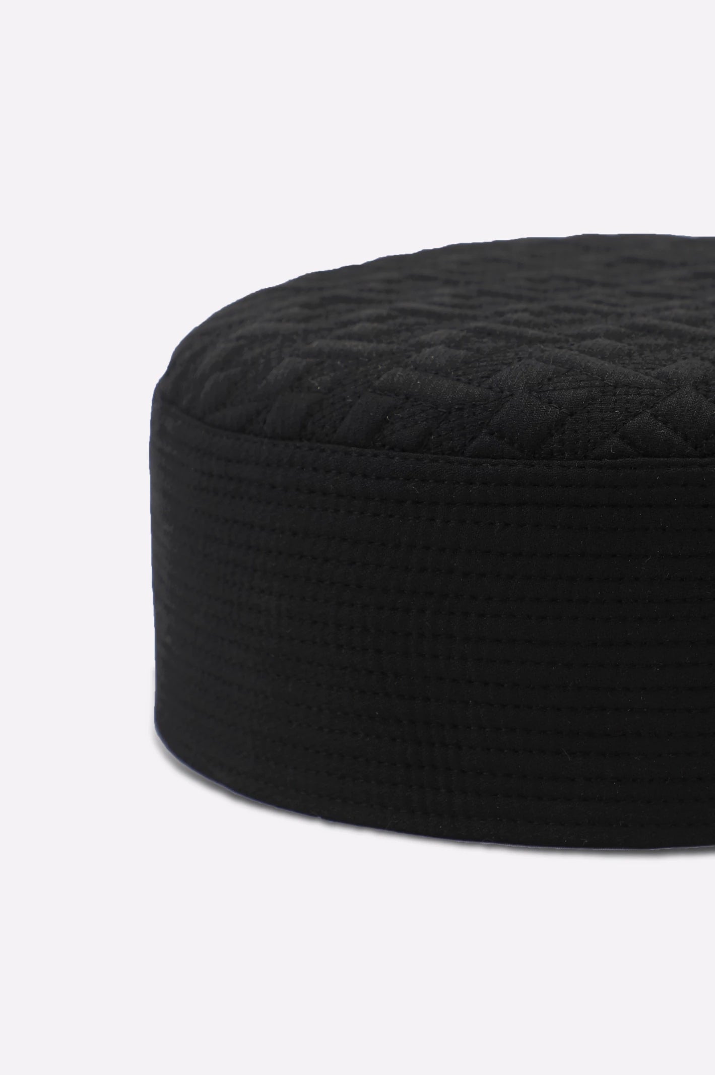 Black Cap For Men - Image 2