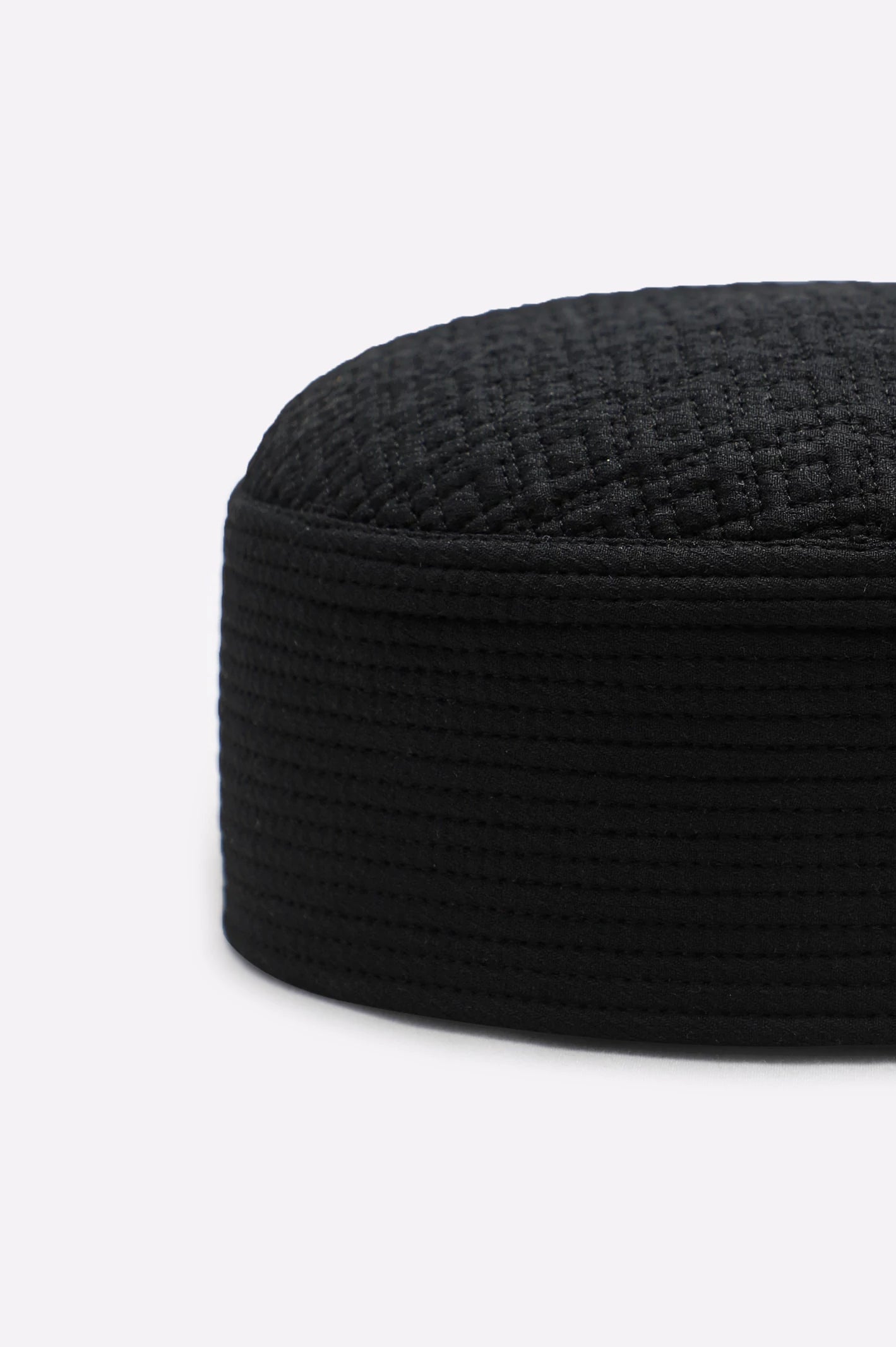 Black Cap For Men - Image 2