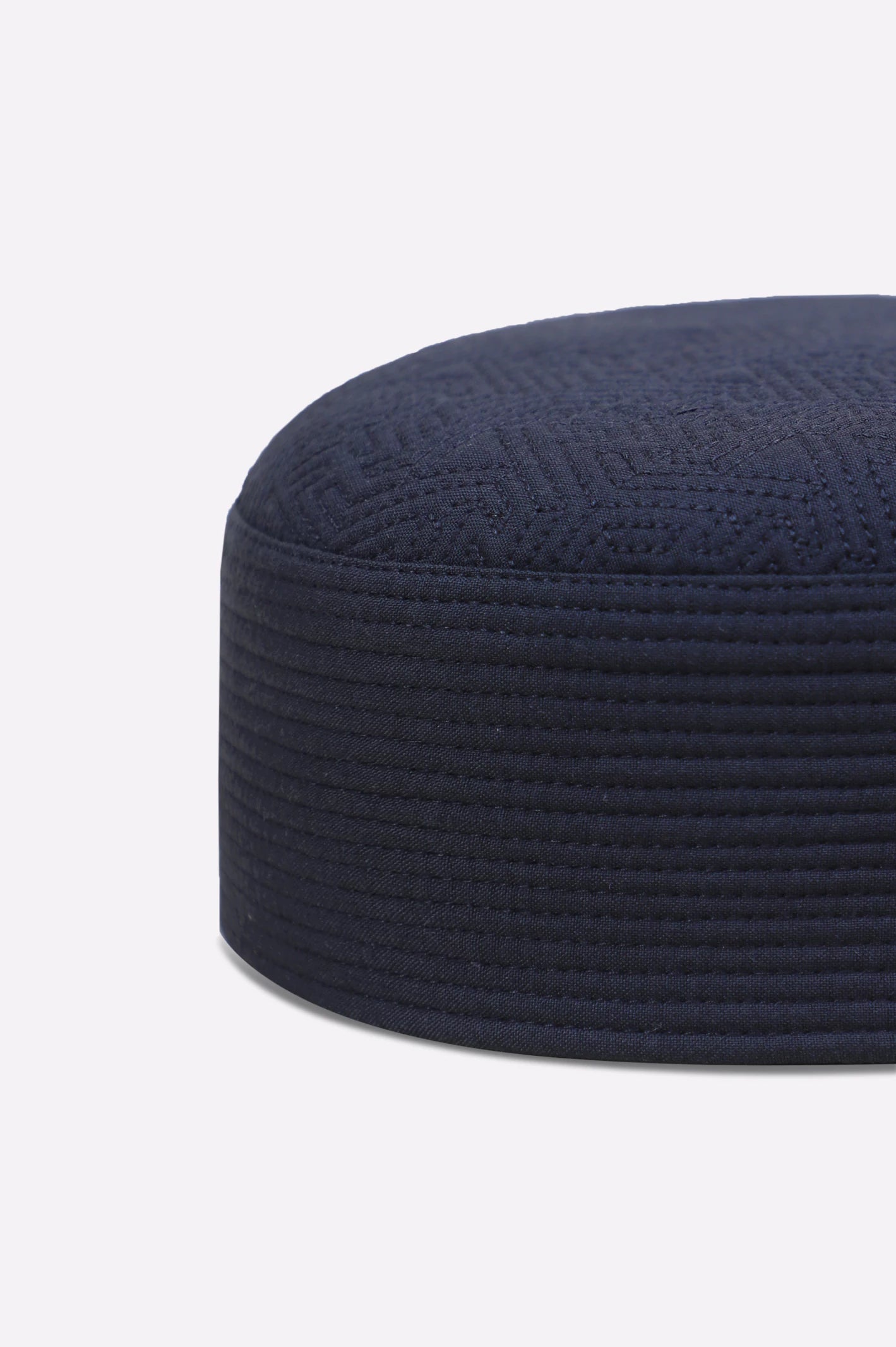 Dark Grey Cap For Men - Image 2