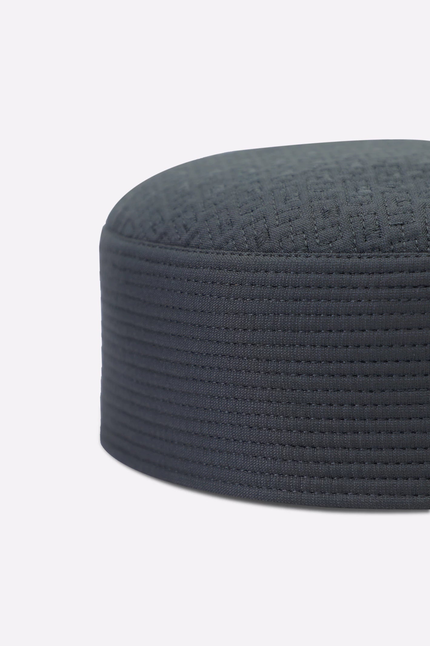 Dark Grey Cap For Men - Image 2