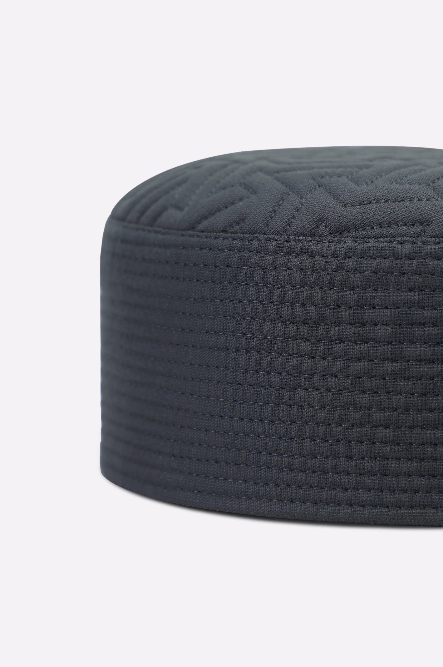 Dark Grey Cap For Men - Image 2