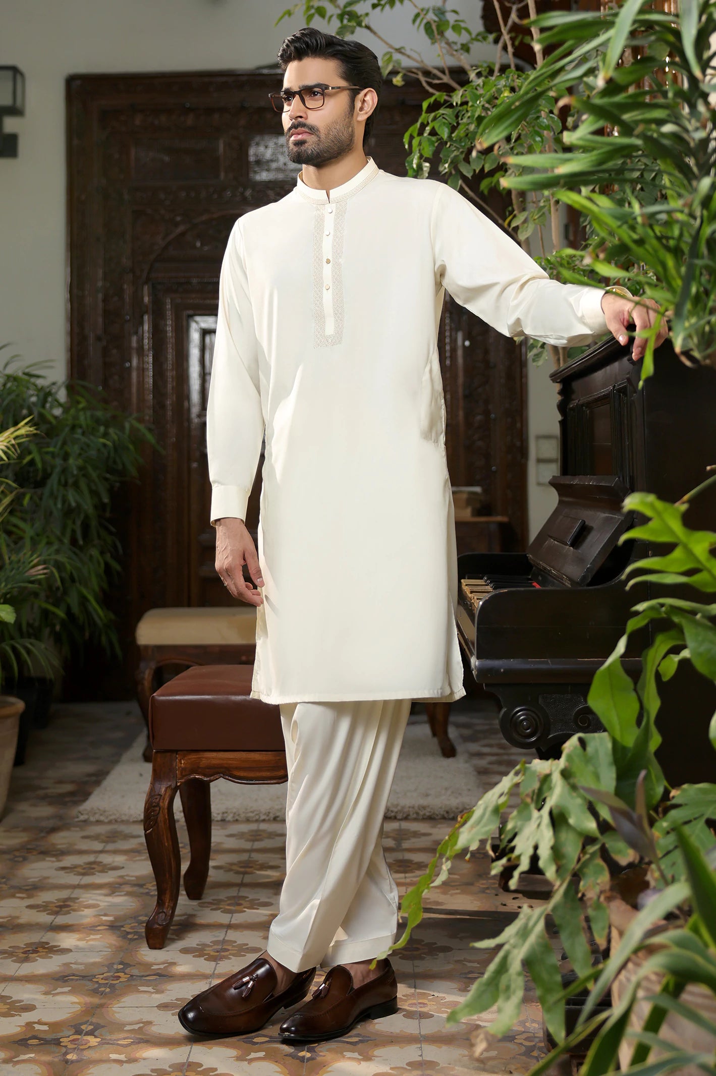 Cream Wash & Wear Shalwar Kameez - Image 4