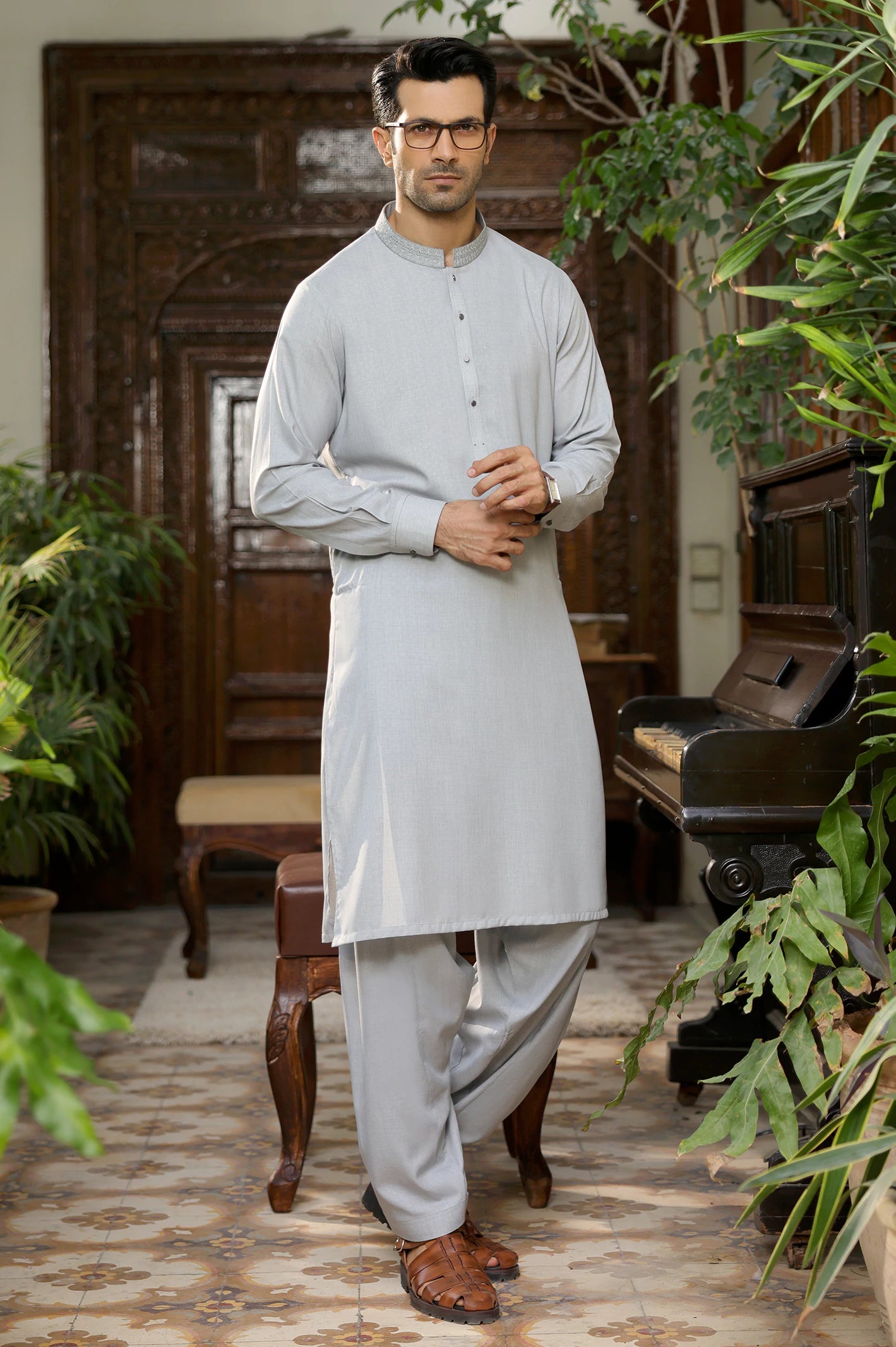 Light Grey Wash & Wear Shalwar Kameez - Image 2