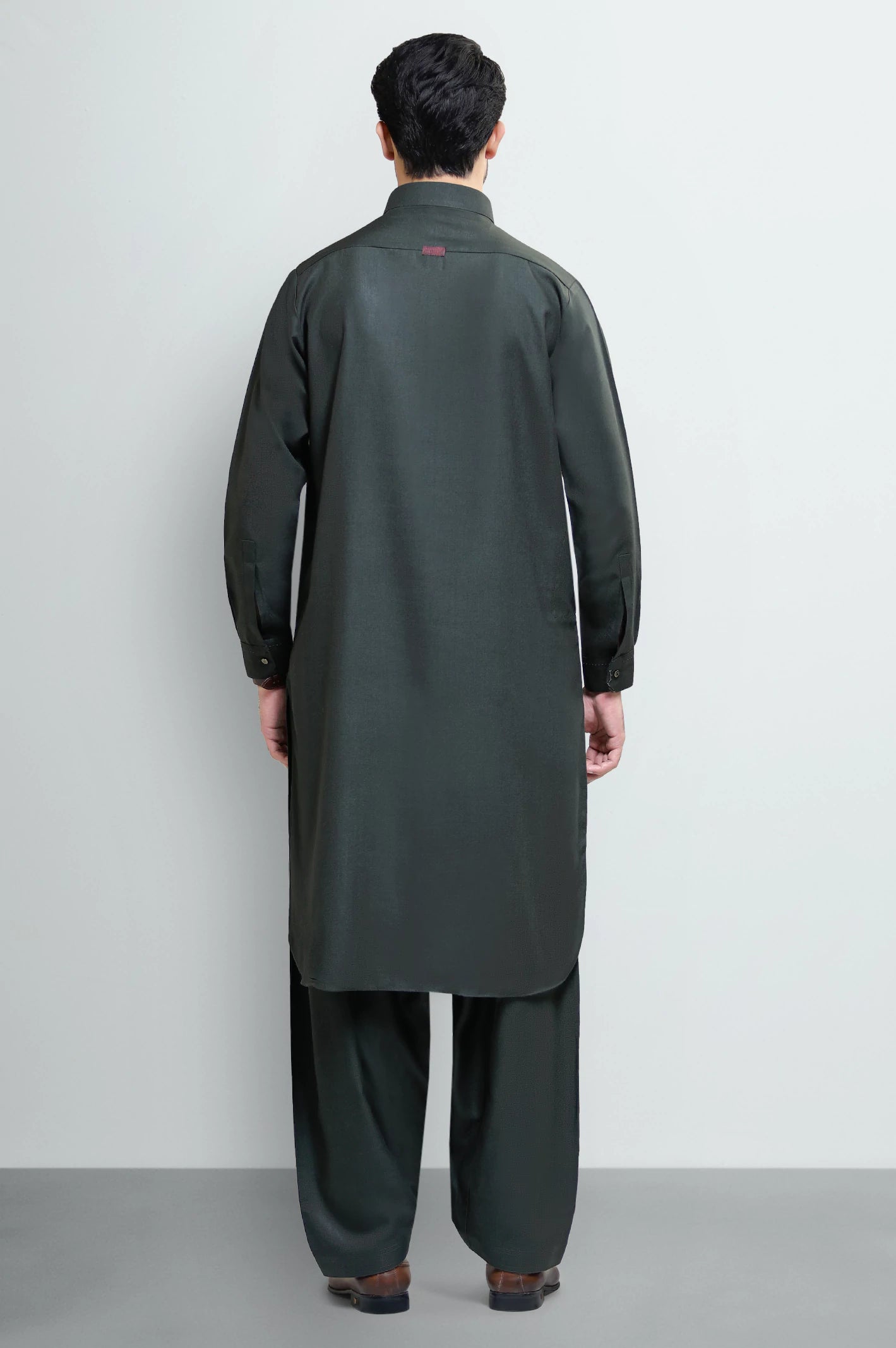 Dark Green Wash & Wear Shalwar Kameez - Image 4