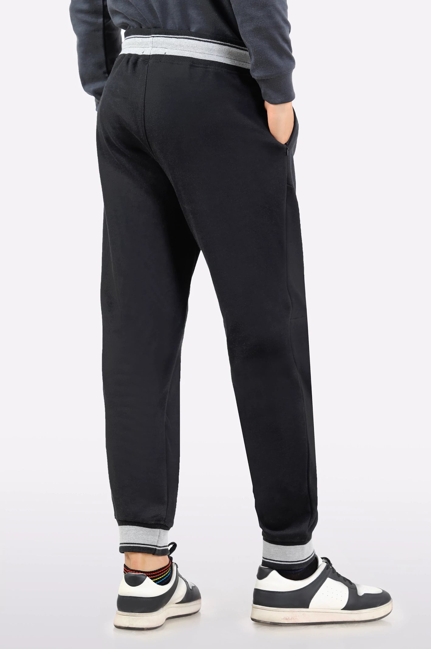 Black Knitted Jog Pant - Image 3