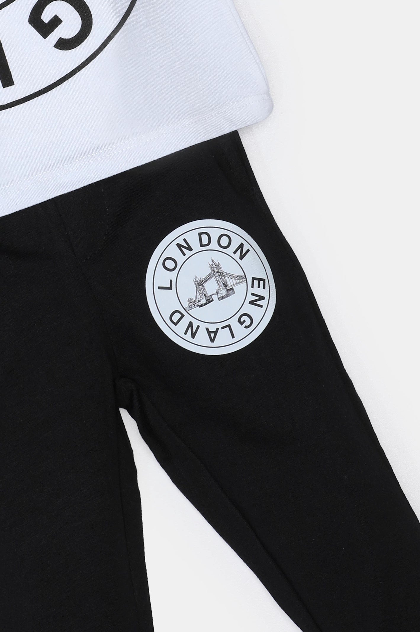 Black Graphic Printed Boys Combo - Image 3