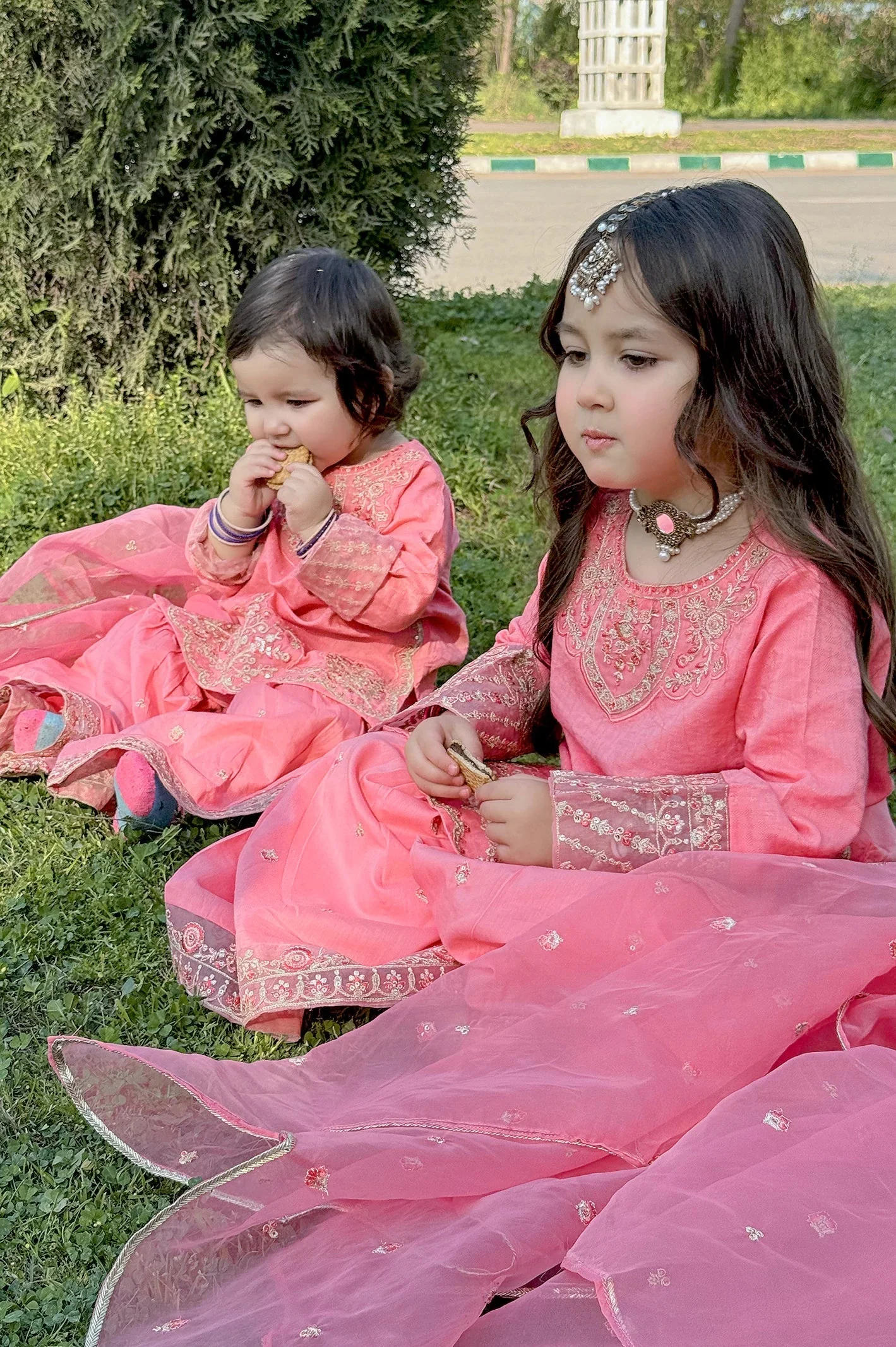 Embroidered Jacquard Coral Girls 3PC - Image 2