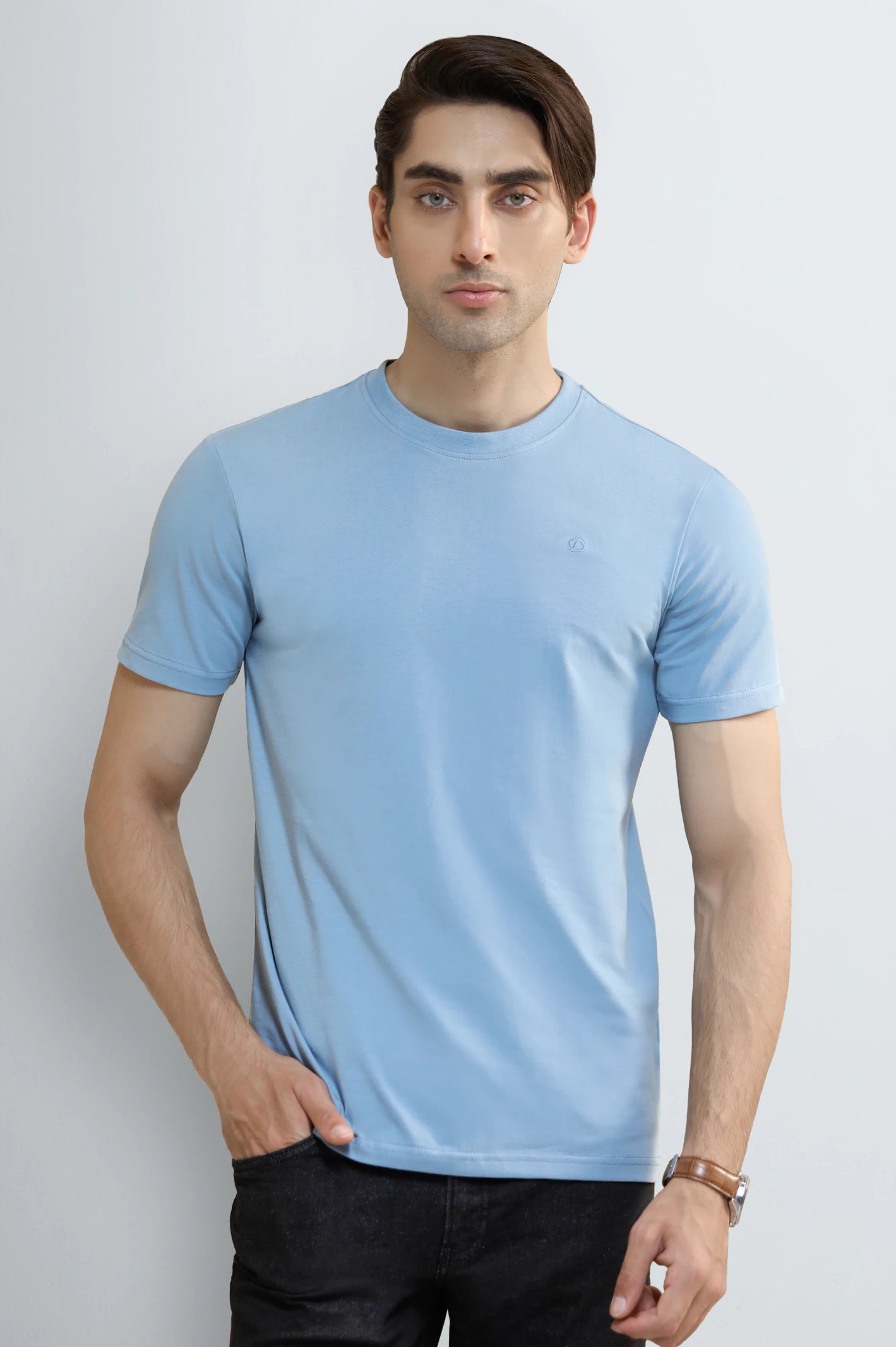 Basic Crew Neck T-Shirt - Image 2