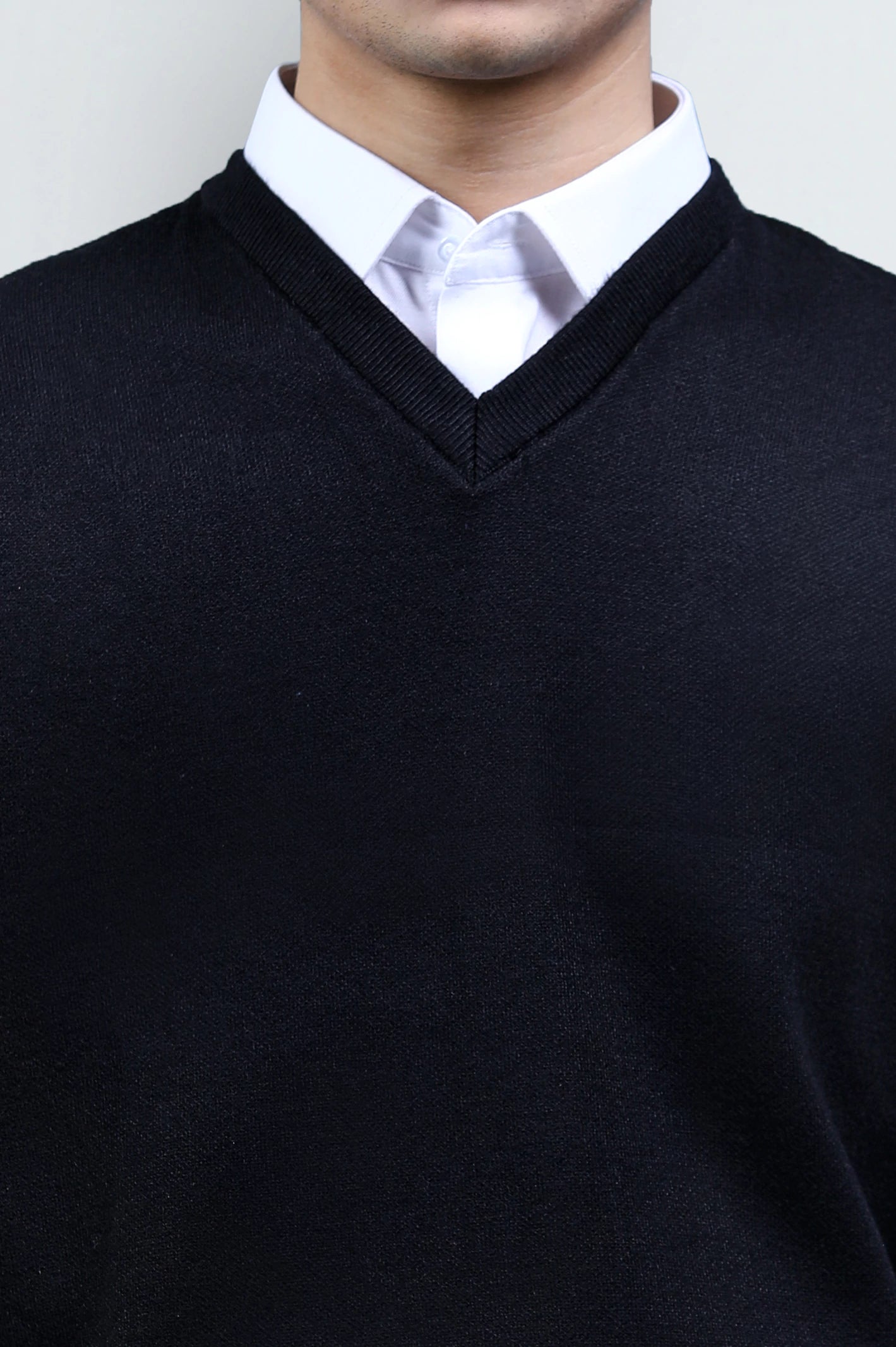 Black Sleeveless V-Neck Sweater - Image 3
