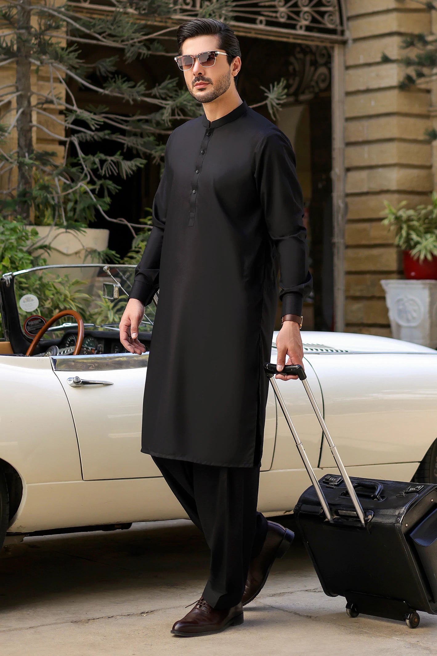 Black 100% Cotton Fabric - Image 3