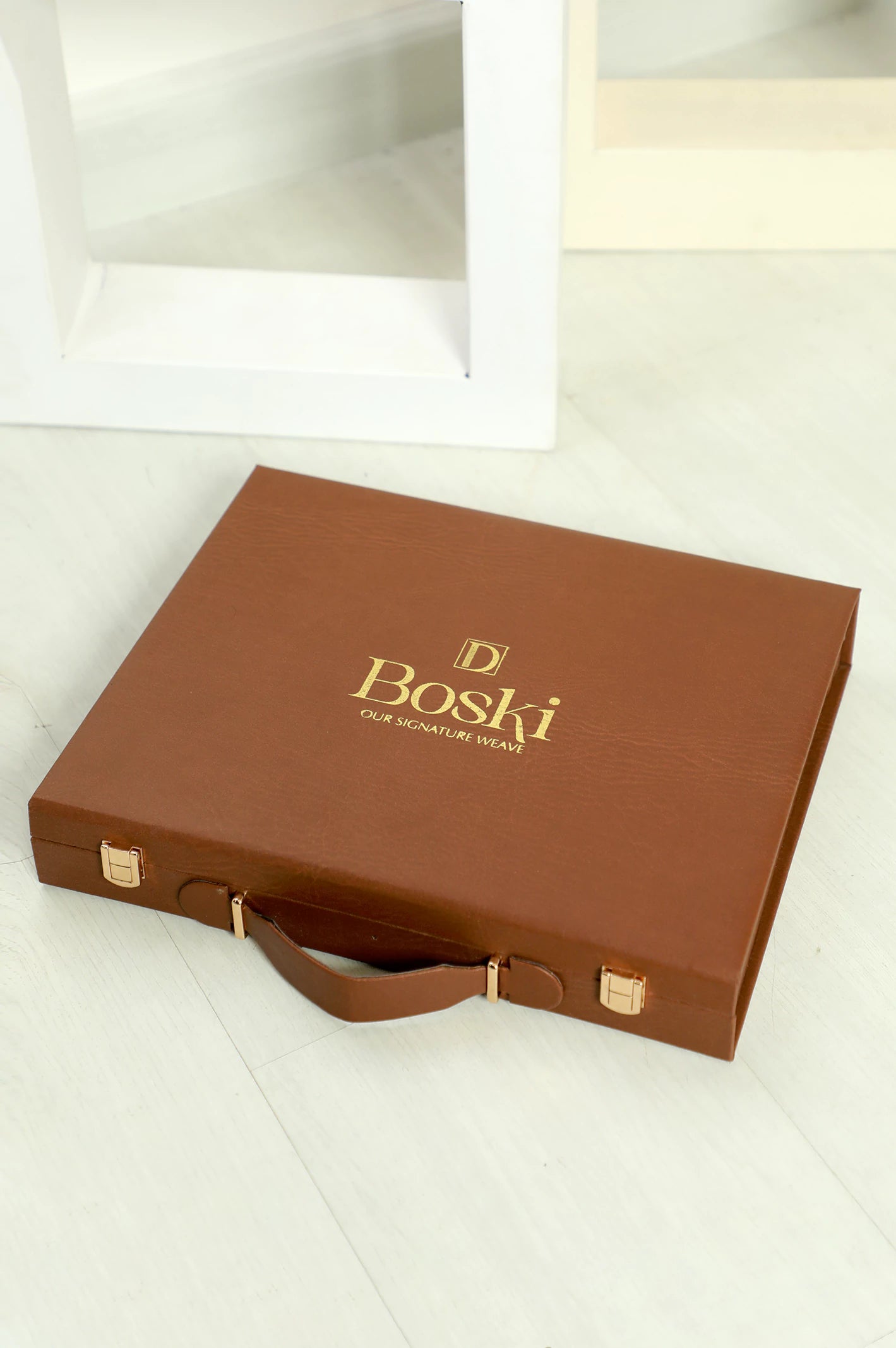 Unstitched Boski Fabric with Gifting Box - Image 2