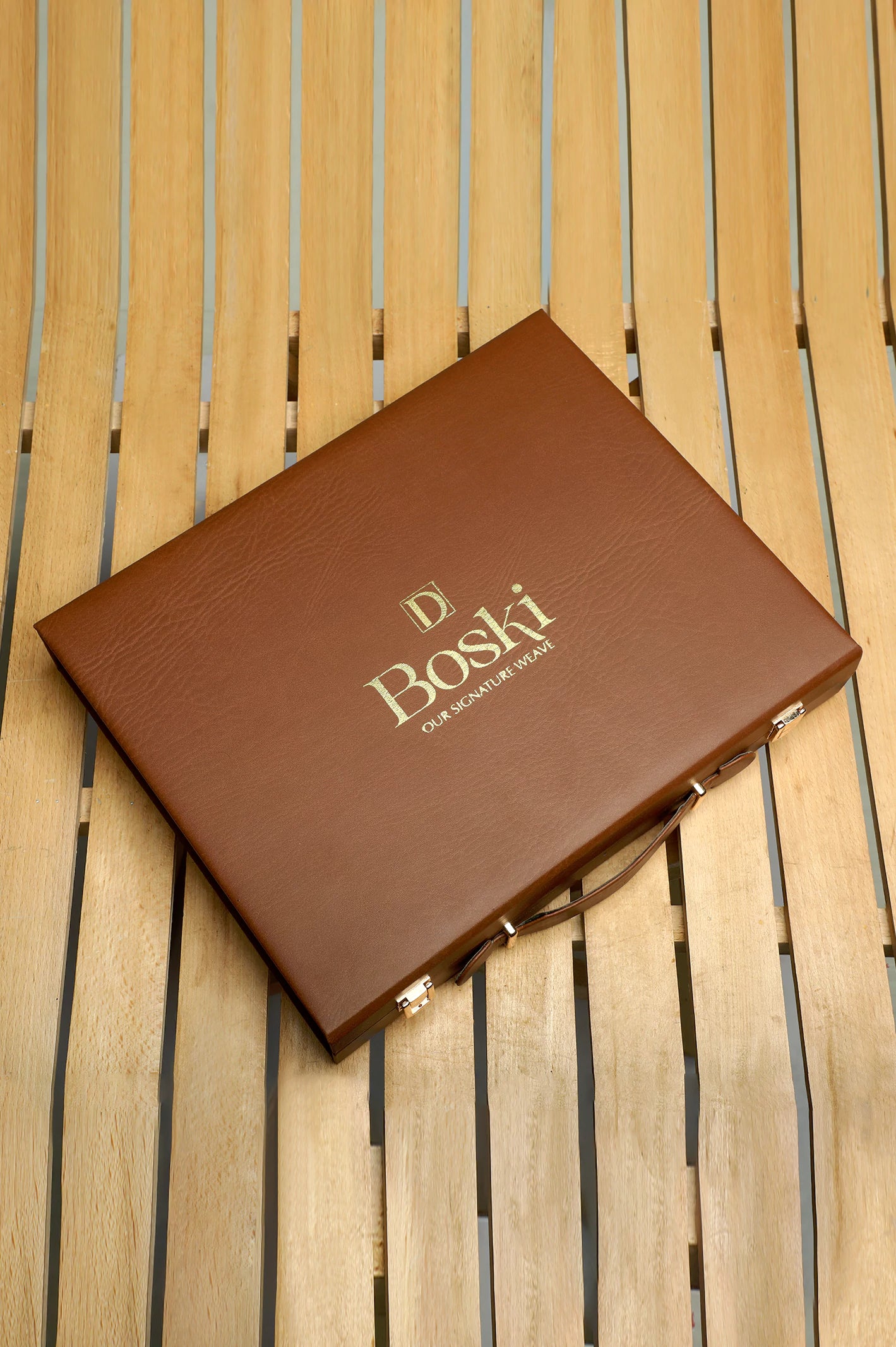 Unstitched Boski Fabric with Gifting Box - Image 3
