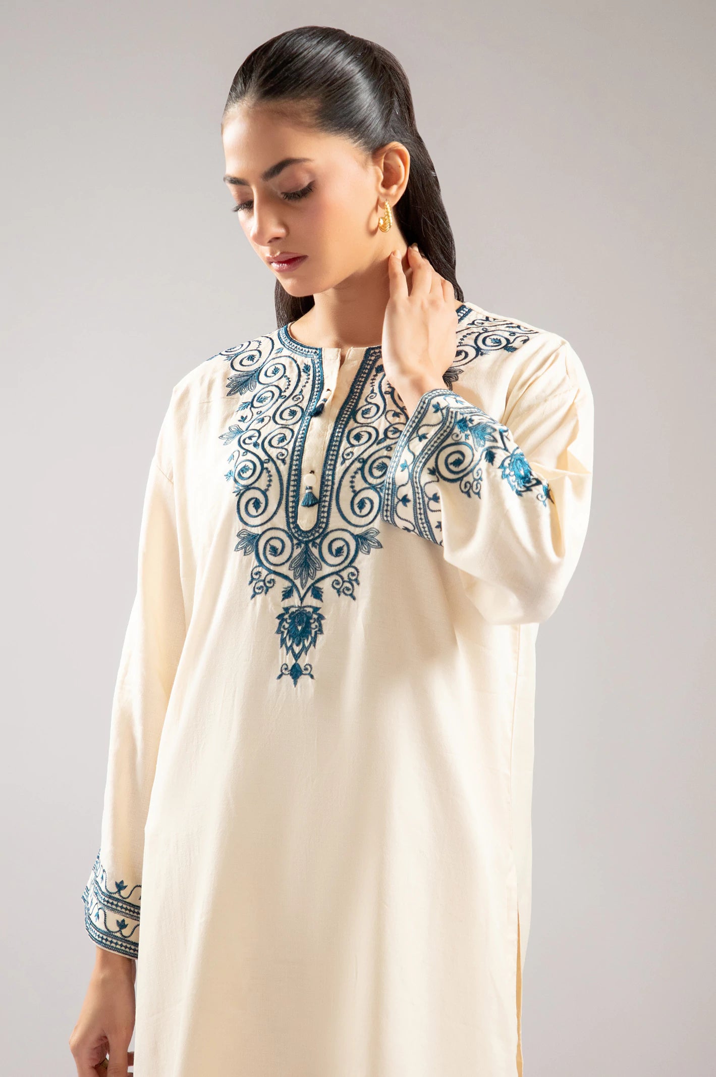 Ivory Embroidered 2PC - Image 2
