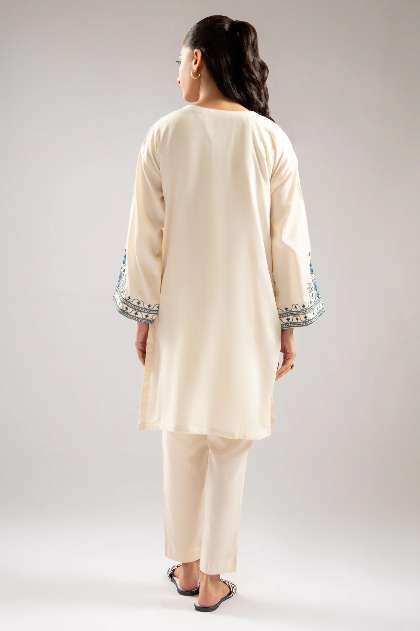Ivory Embroidered 2PC - Image 4