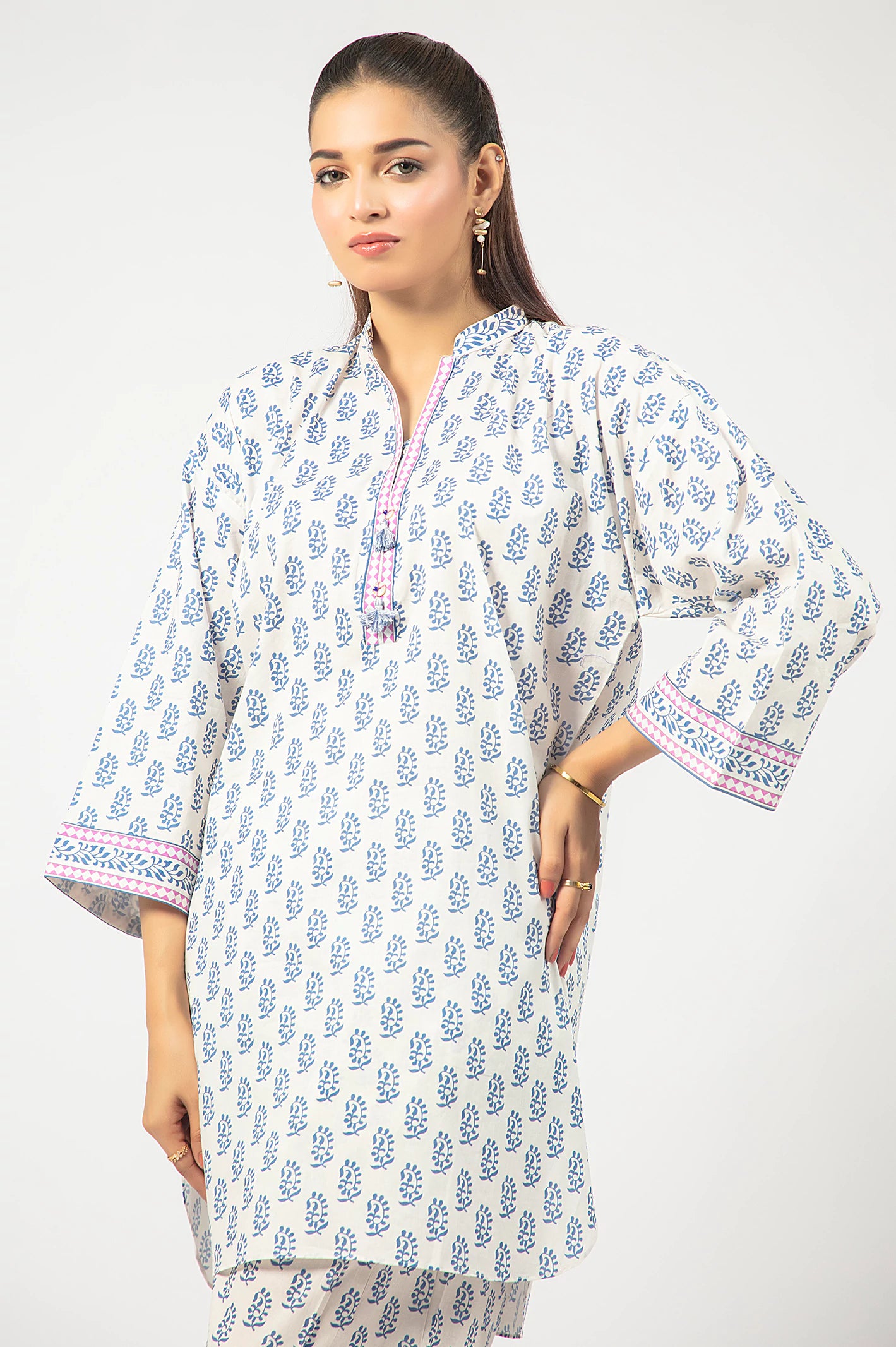 White Printed 2PC - Image 2