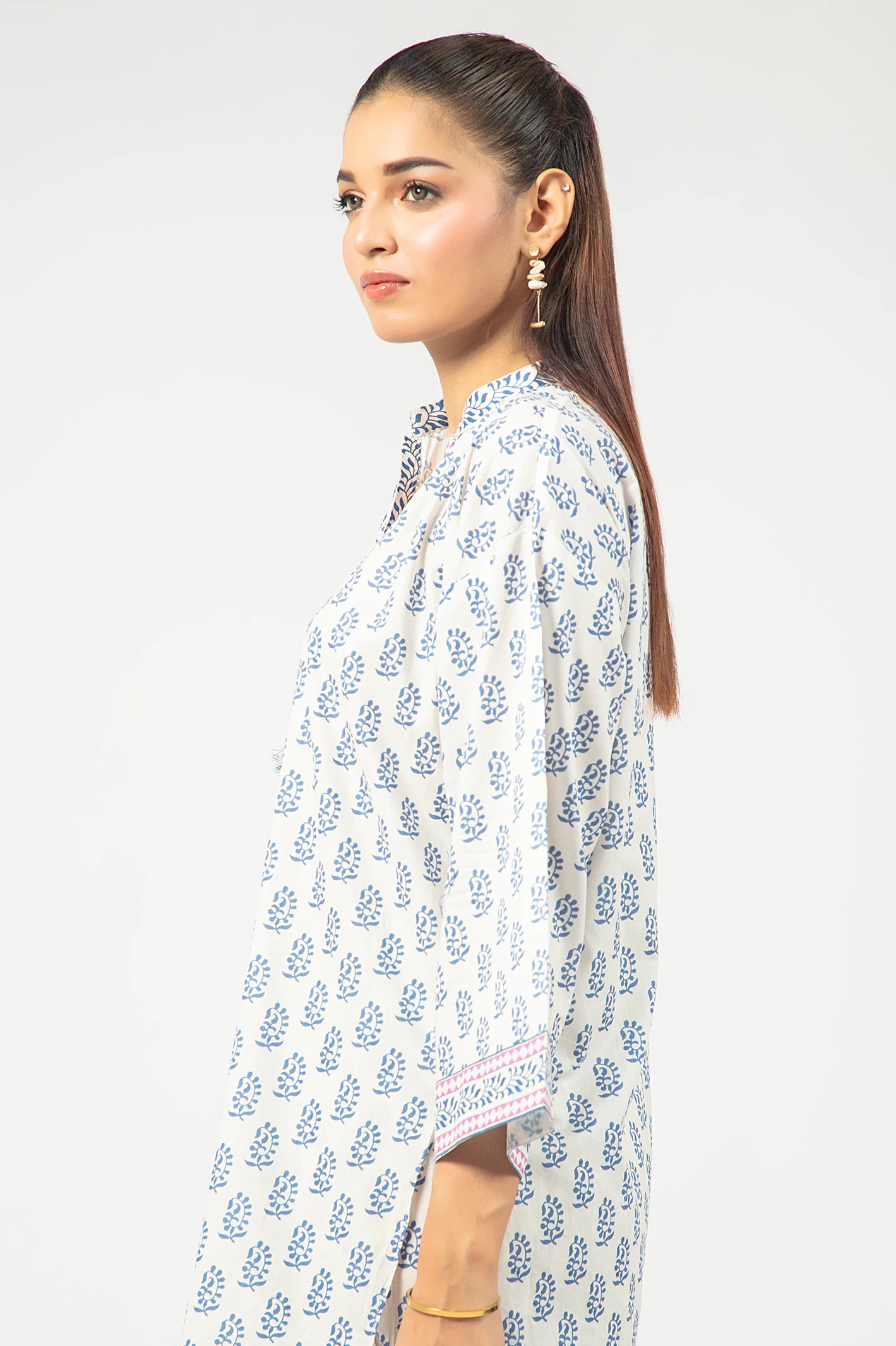 White Printed 2PC - Image 3