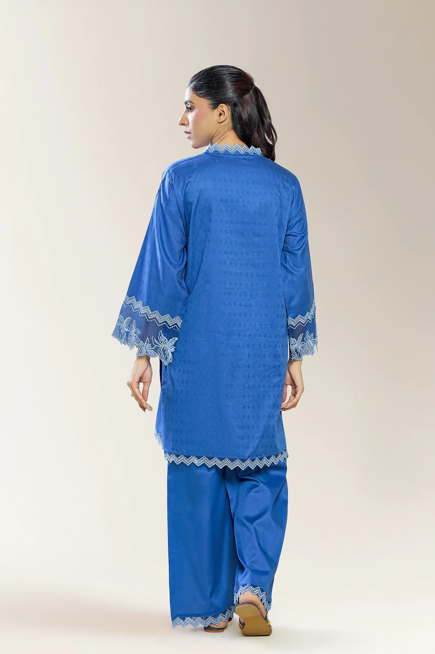 Embroidered Jacquard Blue 2PC - Image 4