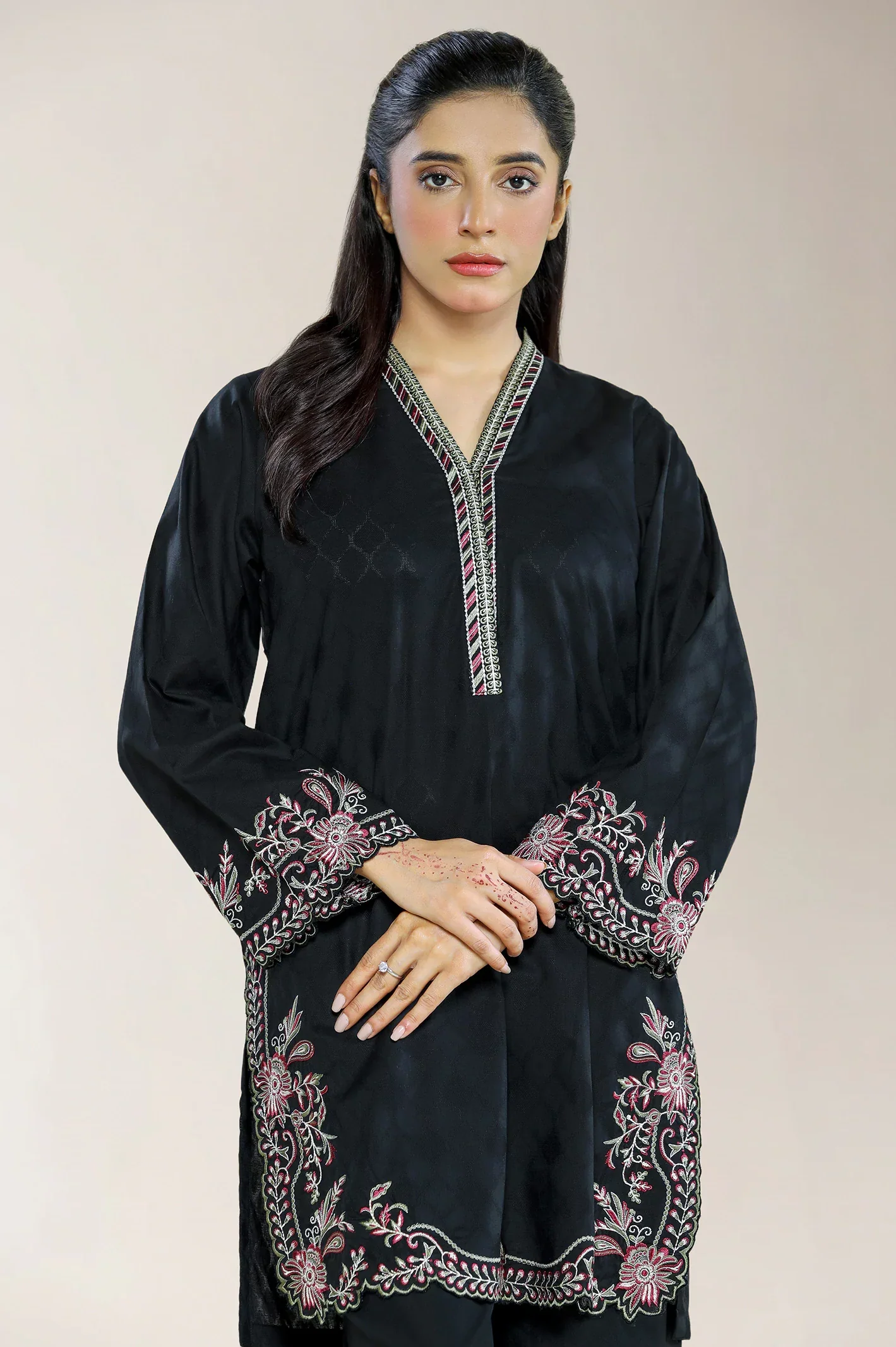 Embroidered Jacquard Black 2PC - Image 2