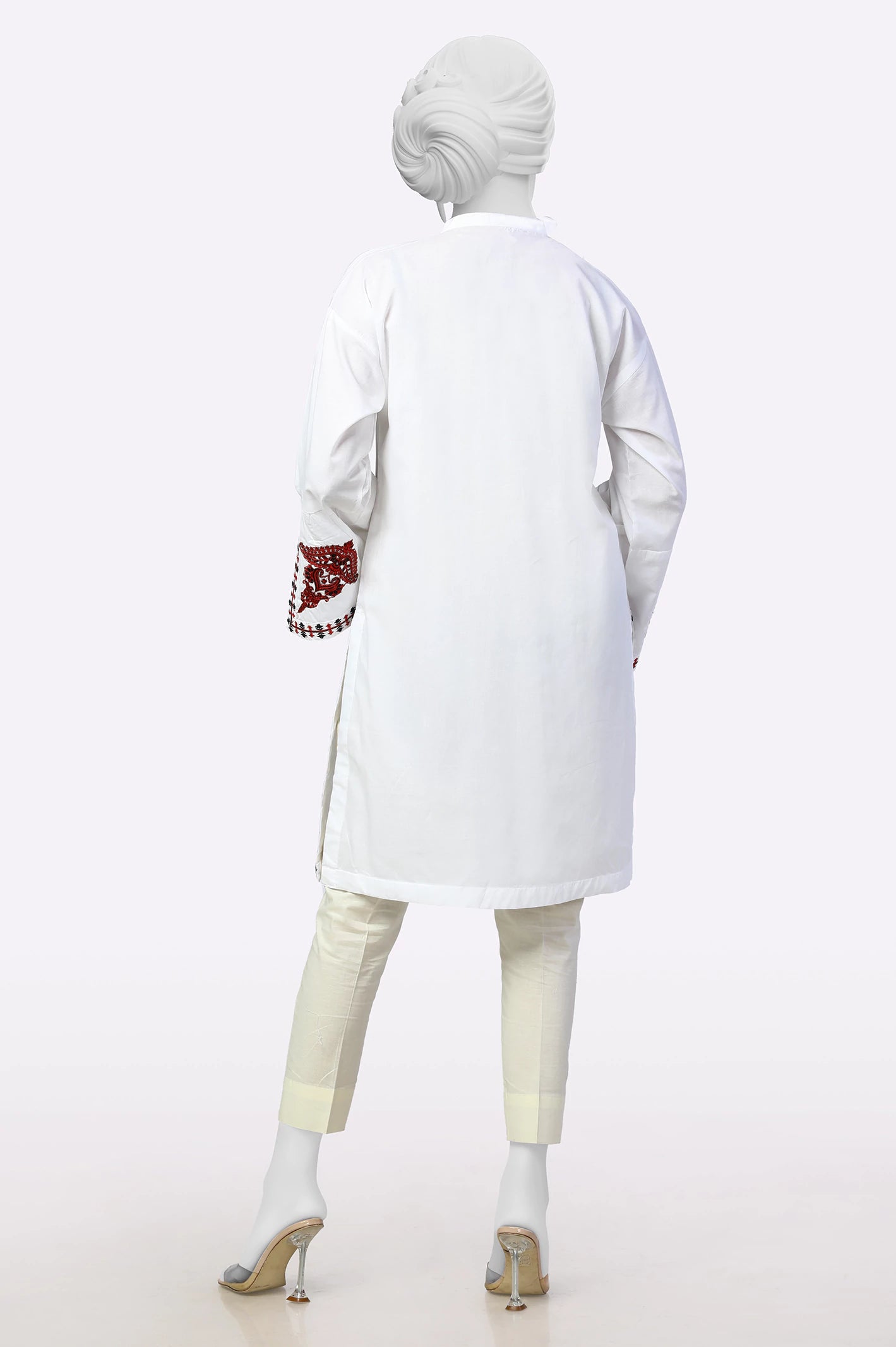 White Embroidered Kurti - Image 3
