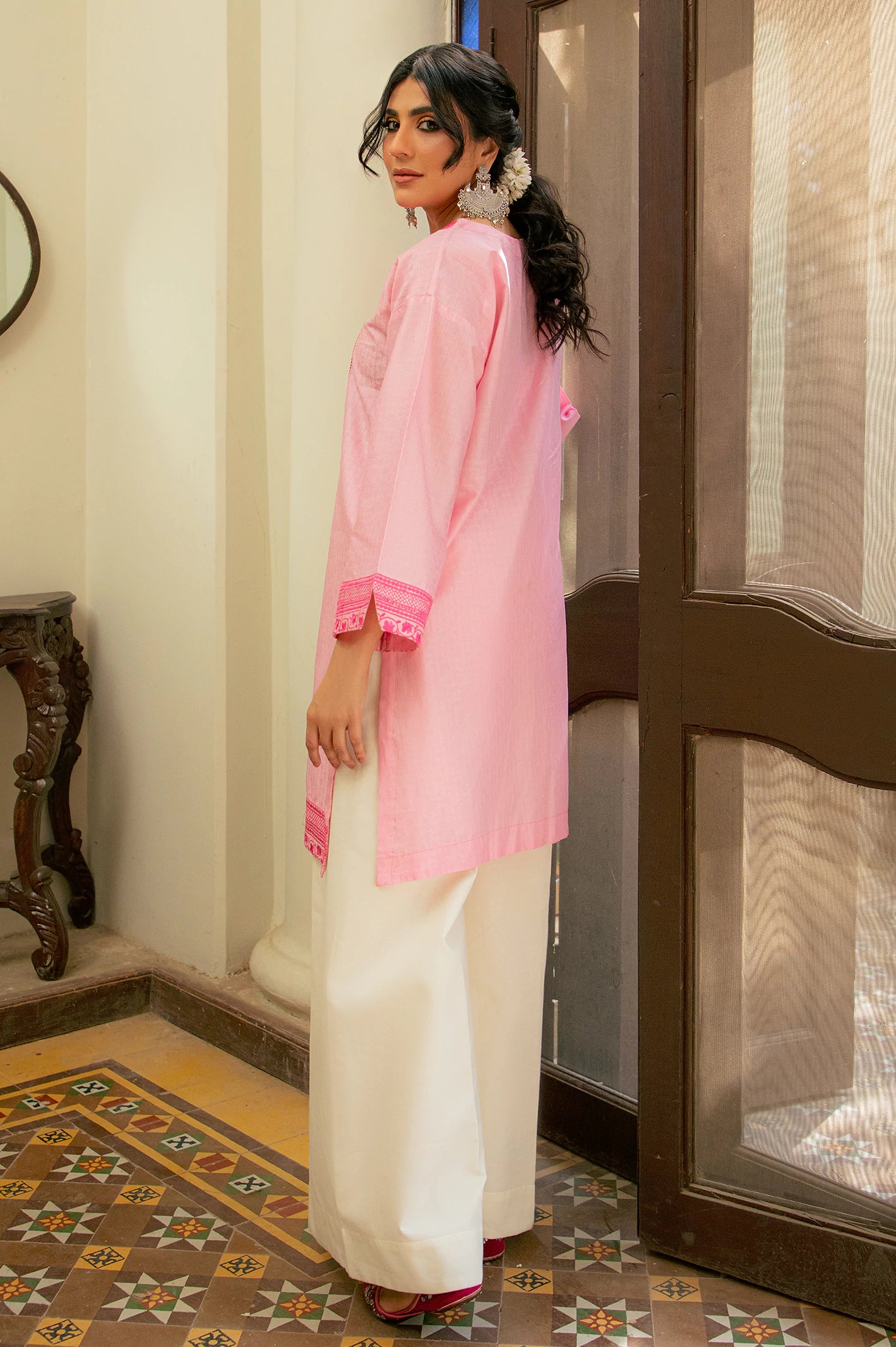 Pink Embroidered Kurti - Image 3