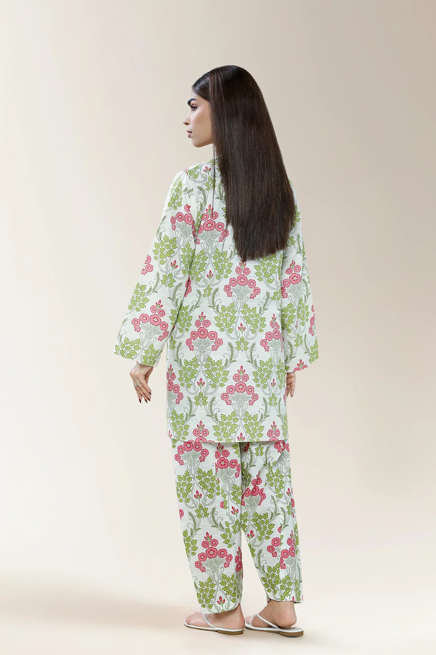 Printed Khaddar Green 2PC - Image 2