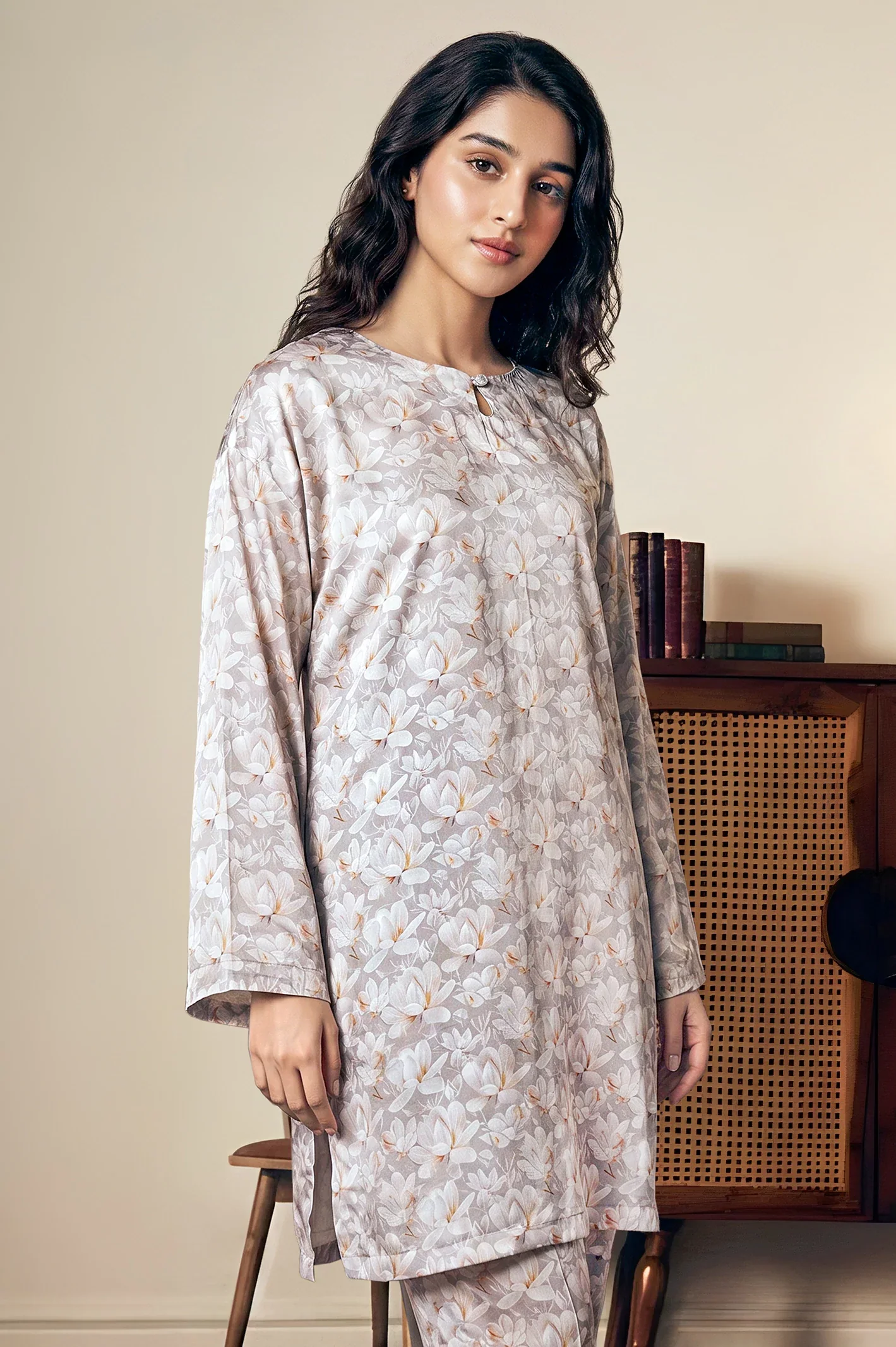 Printed Gray 2PC Suit - Image 2