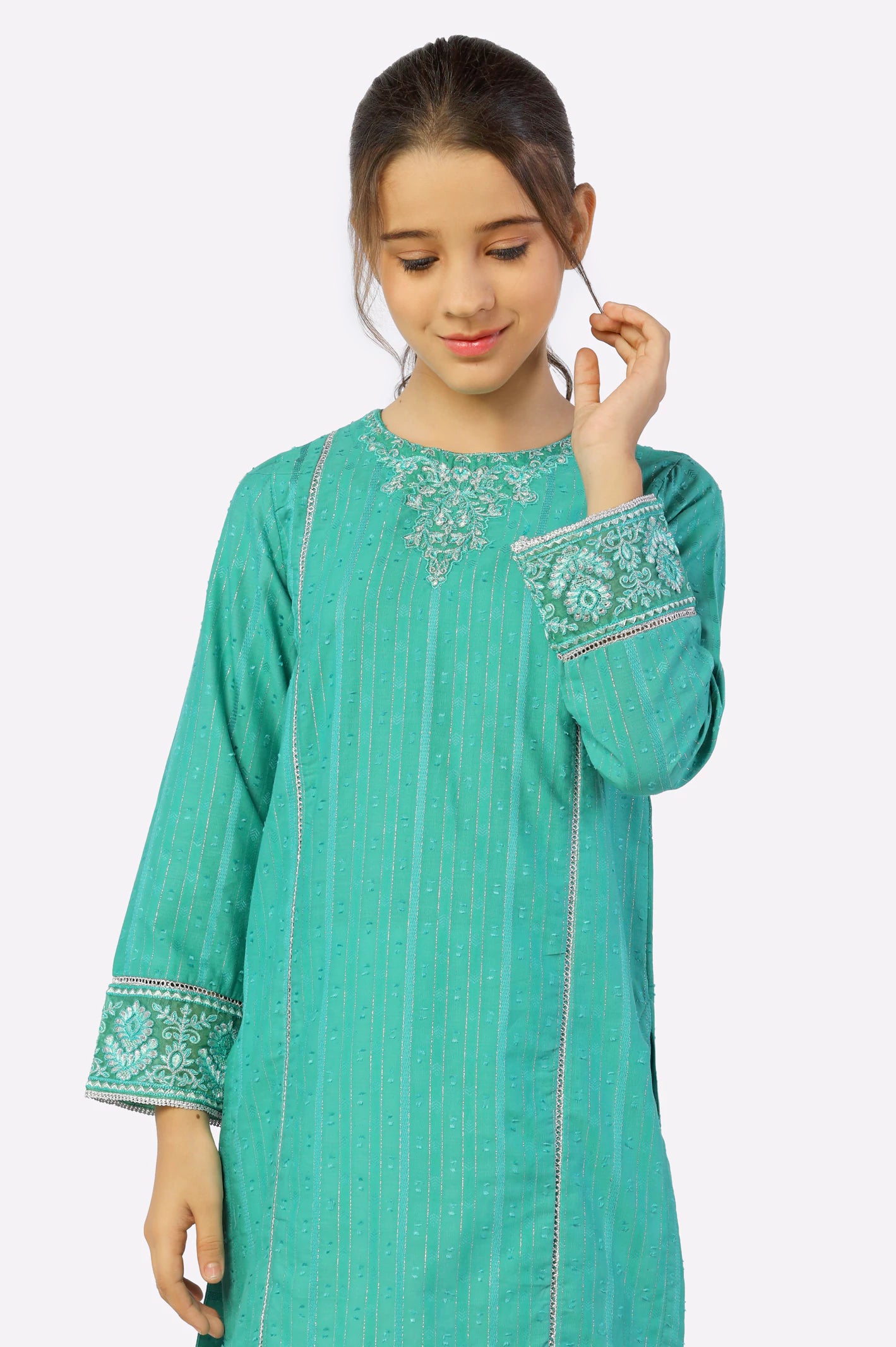 Green Embroidered Teen Kurti - Image 2