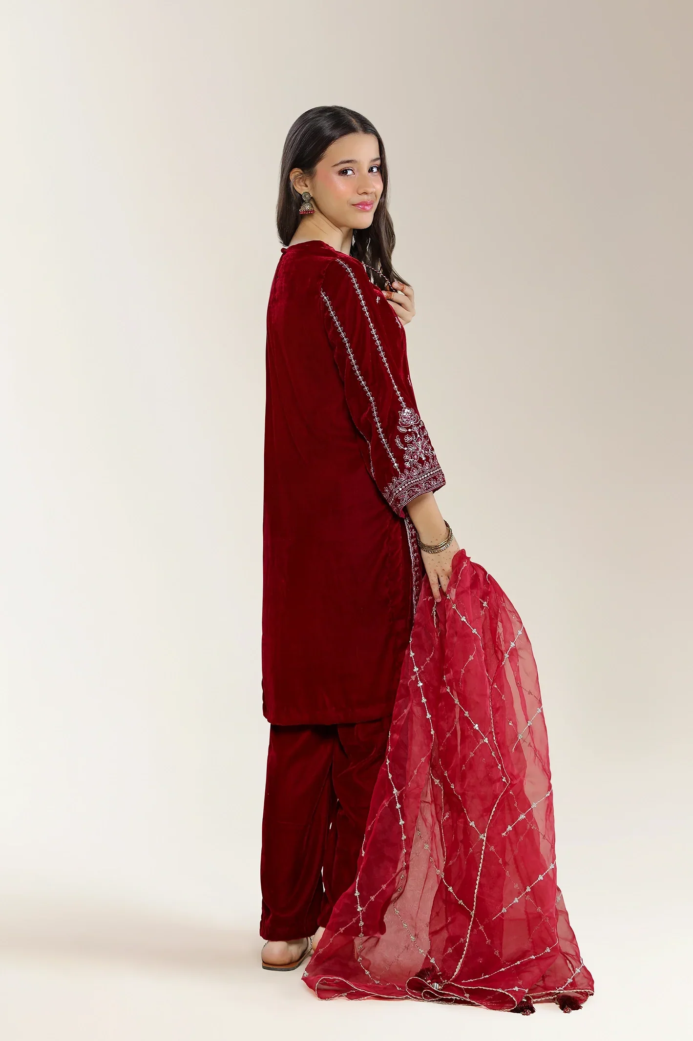 Embroidered Velvet Maroon Teens 3PC - Image 4
