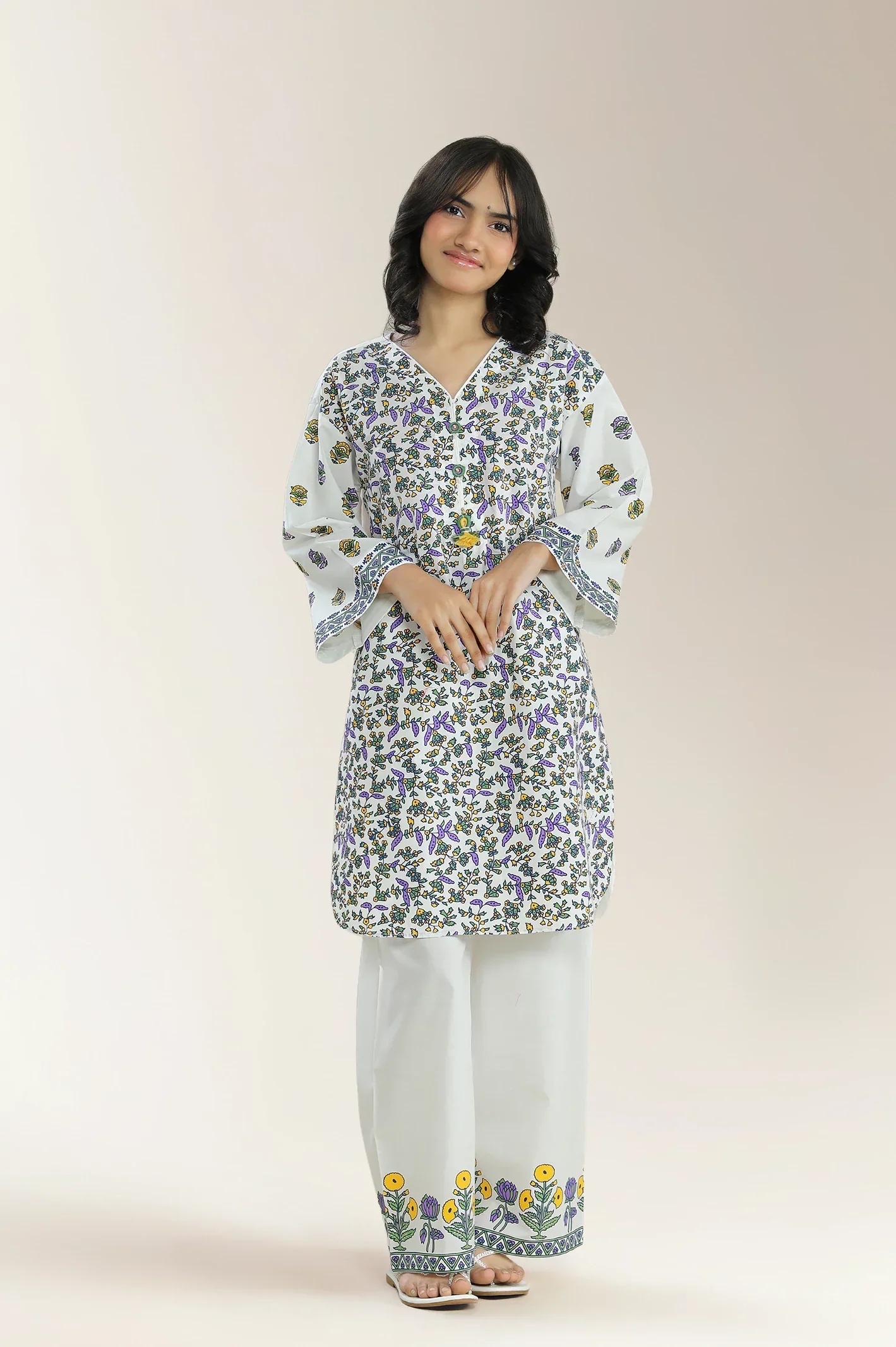 Printed Cambric White Teens 2Pc