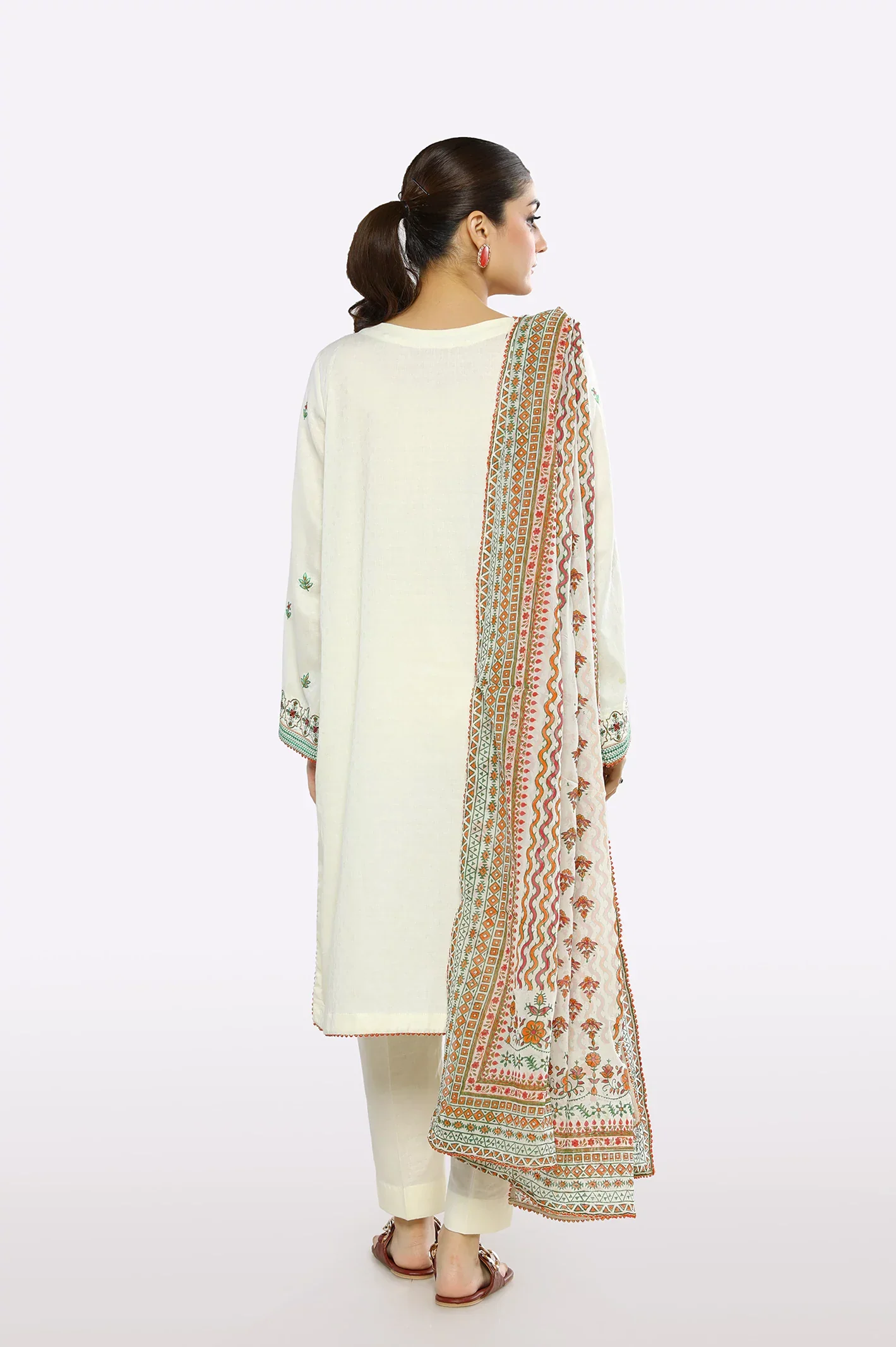 Embroidered Unstitched 2PC - Image 3